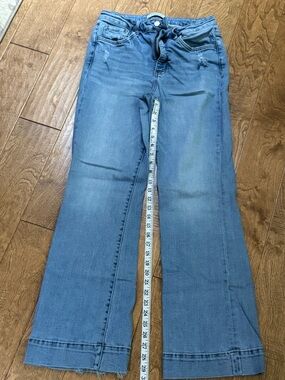 Lovervet Women’s Light Wash Trouser Flare Jeans